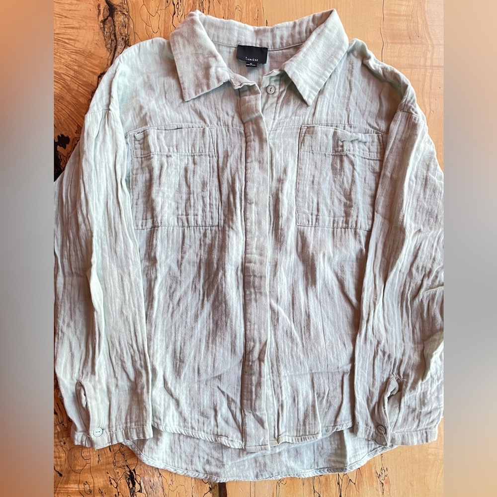 Light Mint Green Button-Up Shirt